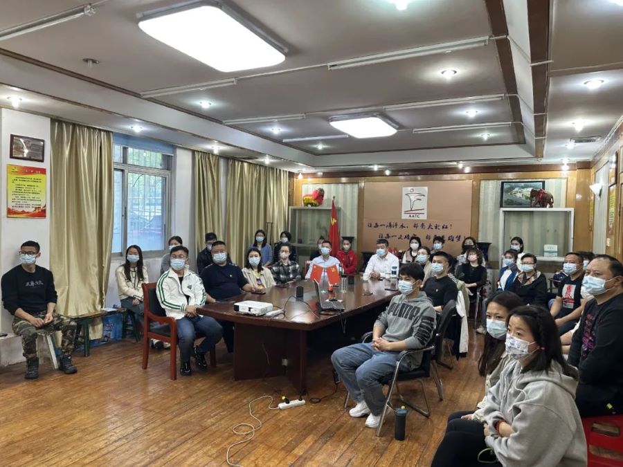 无码人妻精品一区二区三区蜜臀