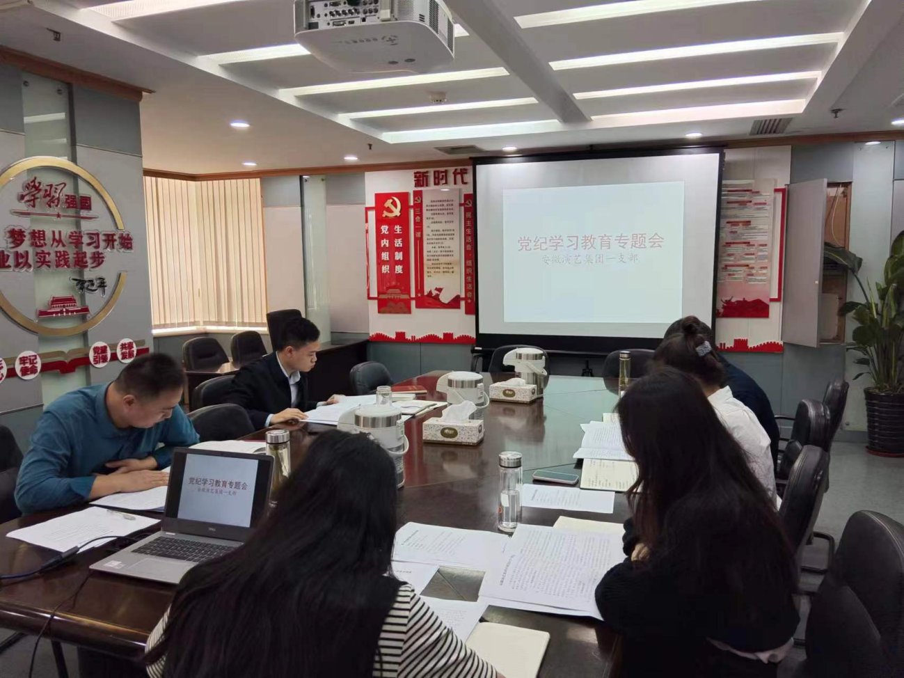 无码人妻精品一区二区三区蜜臀